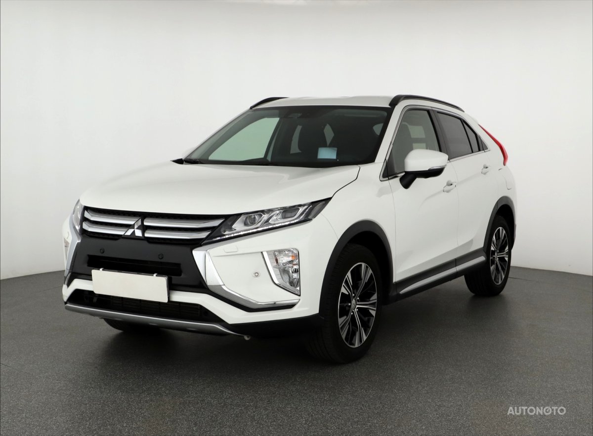 Mitsubishi Eclipse Cross, 2018 - pohled č. 3