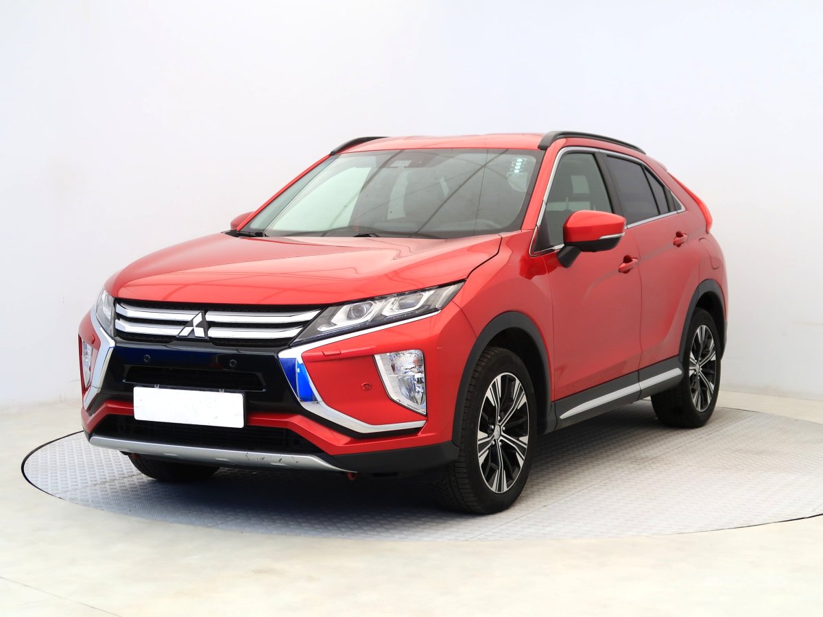 Mitsubishi Eclipse Cross, 2018 - pohled č. 3