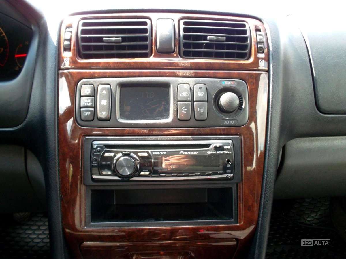 Mitsubishi Galant, 2002 - pohled č. 10