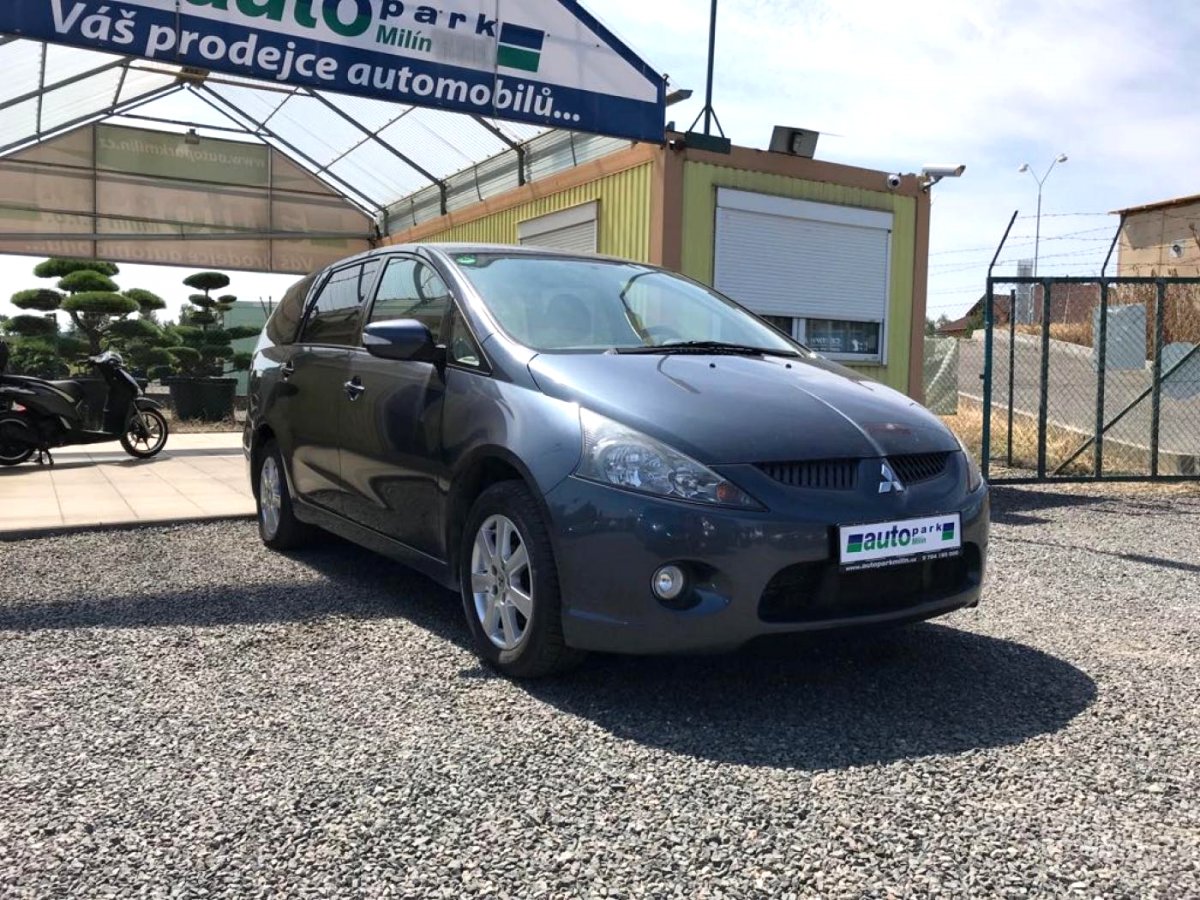 Mitsubishi Grandis, 2005 - pohled č. 3
