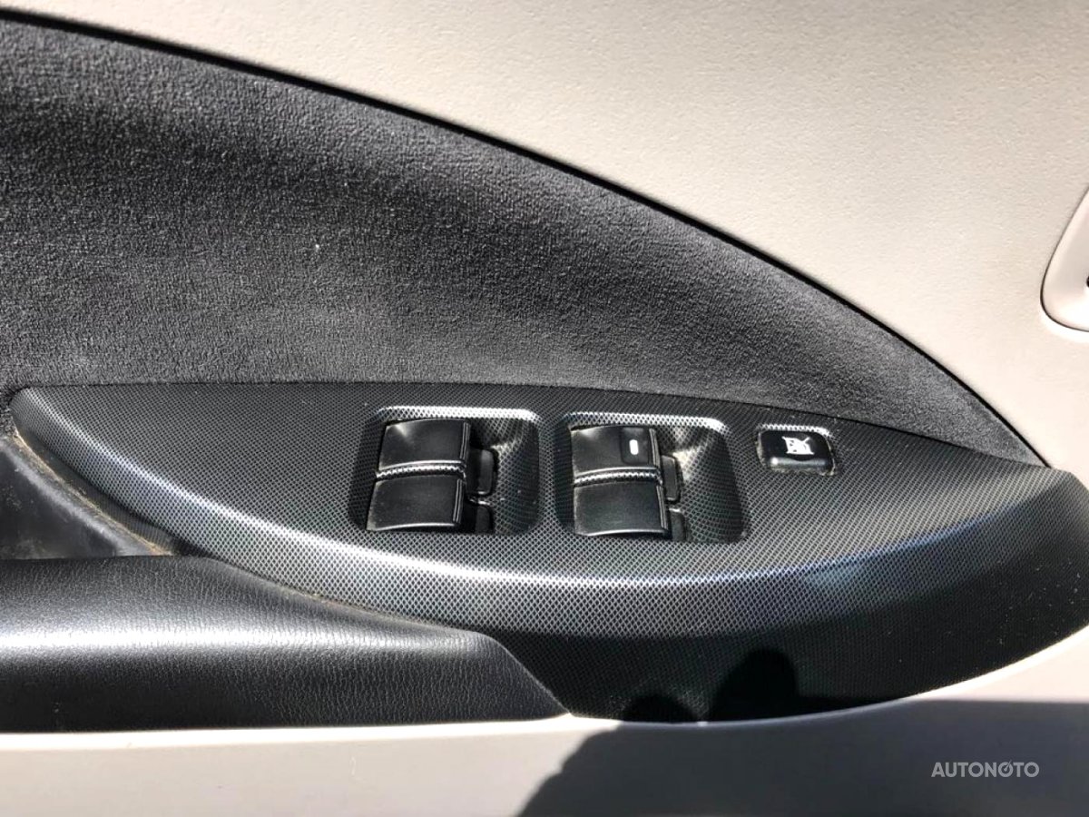 Mitsubishi Grandis, 2005 - pohled č. 8