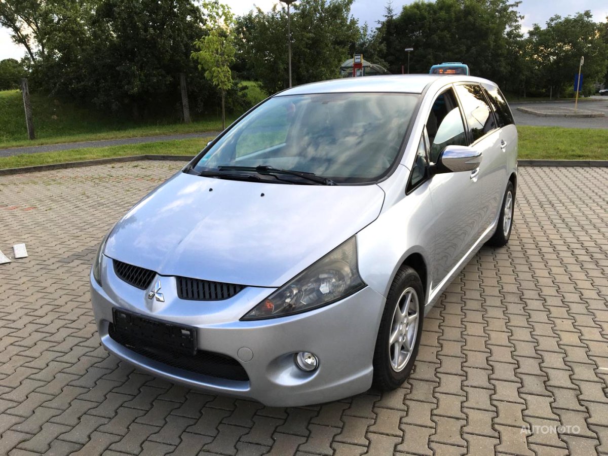 Mitsubishi Grandis, 2004 - celkový pohled