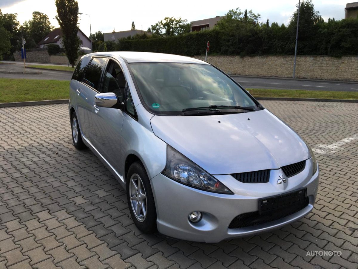 Mitsubishi Grandis, 2004 - pohled č. 2