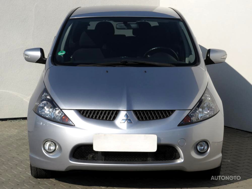 Mitsubishi Grandis, 2008 - pohled č. 2