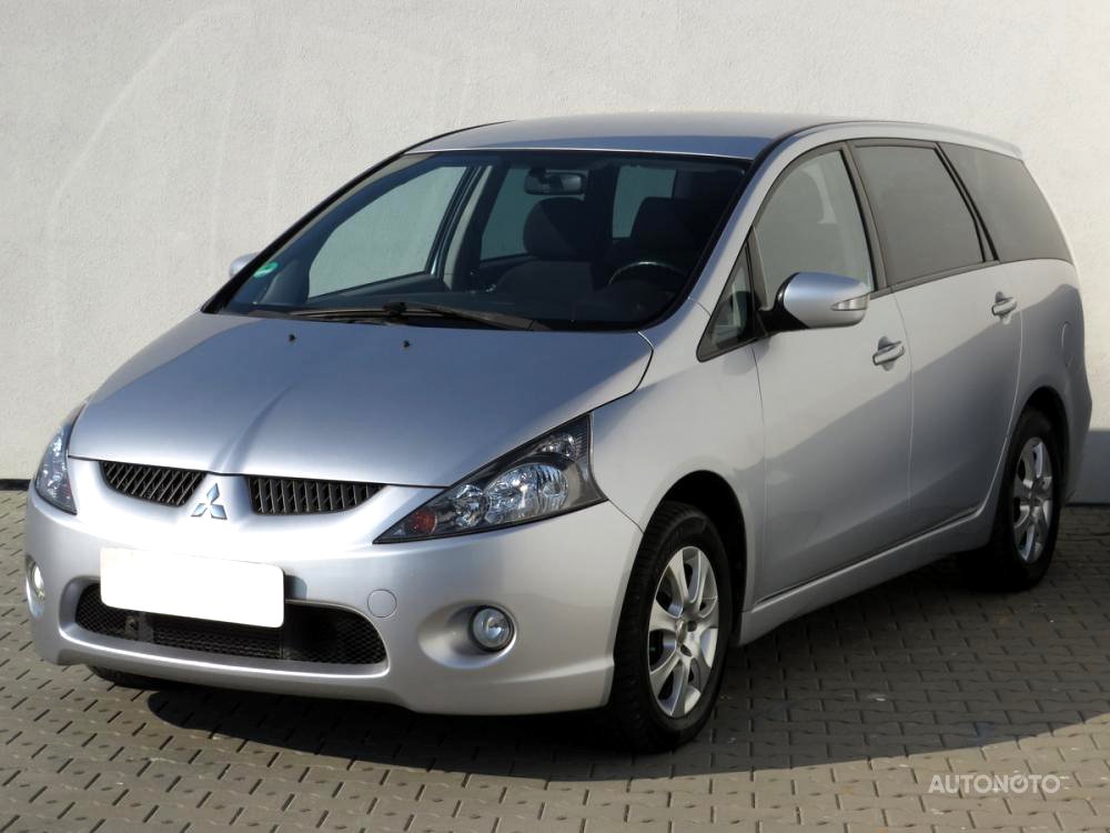 Mitsubishi Grandis, 2008 - pohled č. 3