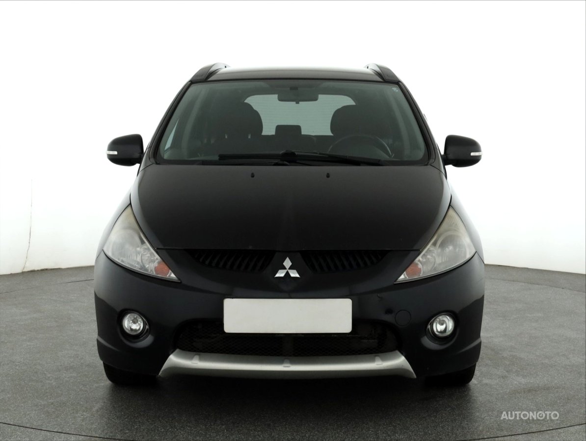 Mitsubishi Grandis, 2010 - pohled č. 2