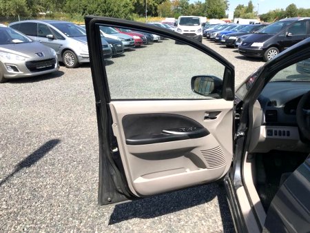 Mitsubishi Grandis, 2005 - pohled č. 7