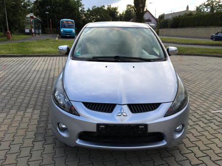 Mitsubishi Grandis, 2004 - pohled č. 3