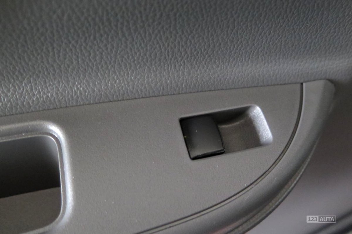 Mitsubishi L200, 2016 - pohled č. 20