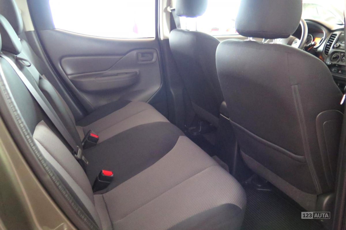 Mitsubishi L200, 2016 - pohled č. 26