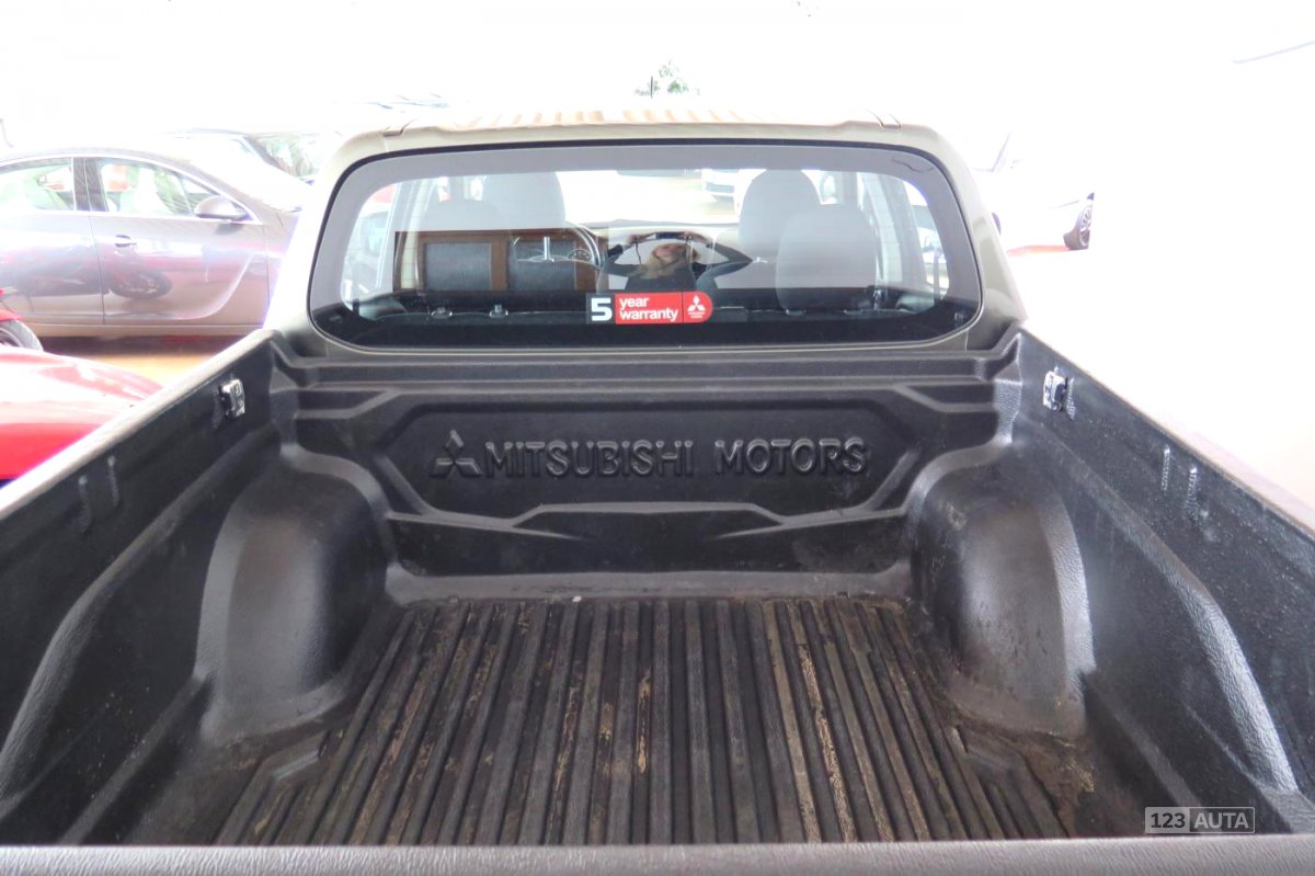 Mitsubishi L200, 2016 - pohled č. 29