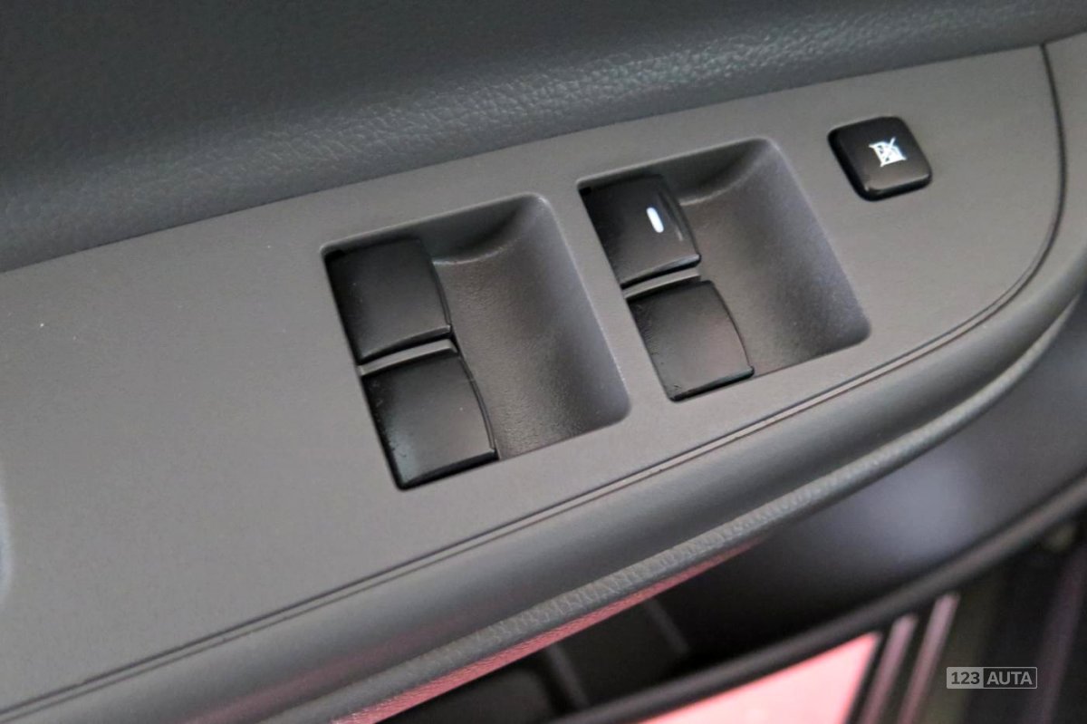 Mitsubishi L200, 2016 - pohled č. 7