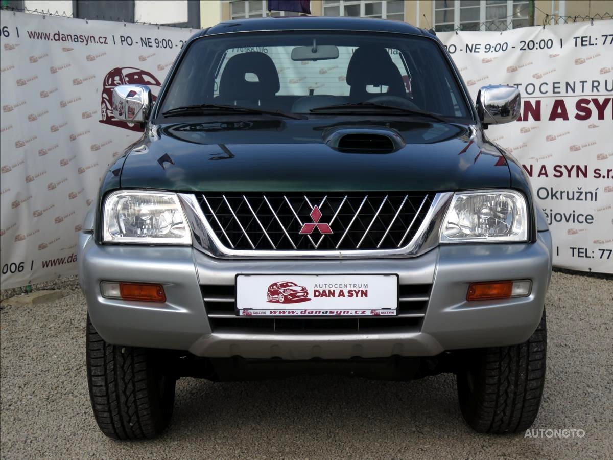 Mitsubishi L200, 2002 - pohled č. 2