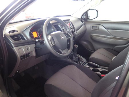 Mitsubishi L200, 2016 - pohled č. 5