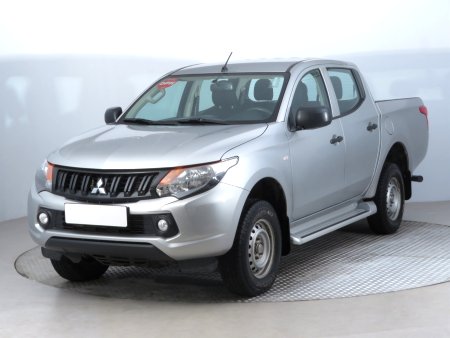 Mitsubishi L200, 2018 - pohled č. 3