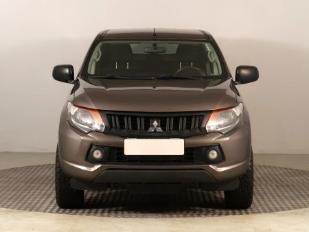 Mitsubishi L200, 2016 - pohled č. 2