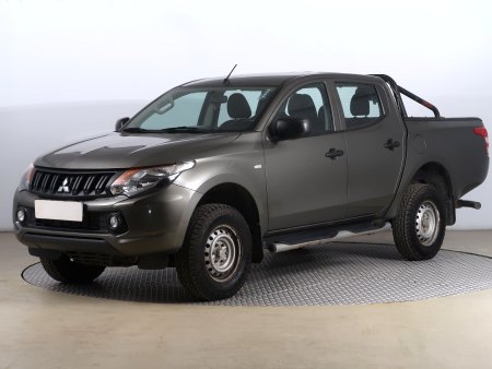 Mitsubishi L200, 2016 - pohled č. 3