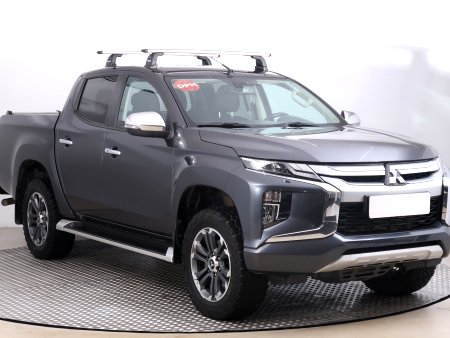 Mitsubishi L200, 2022