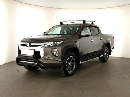 Mitsubishi L200, 2020 - pohled č. 3