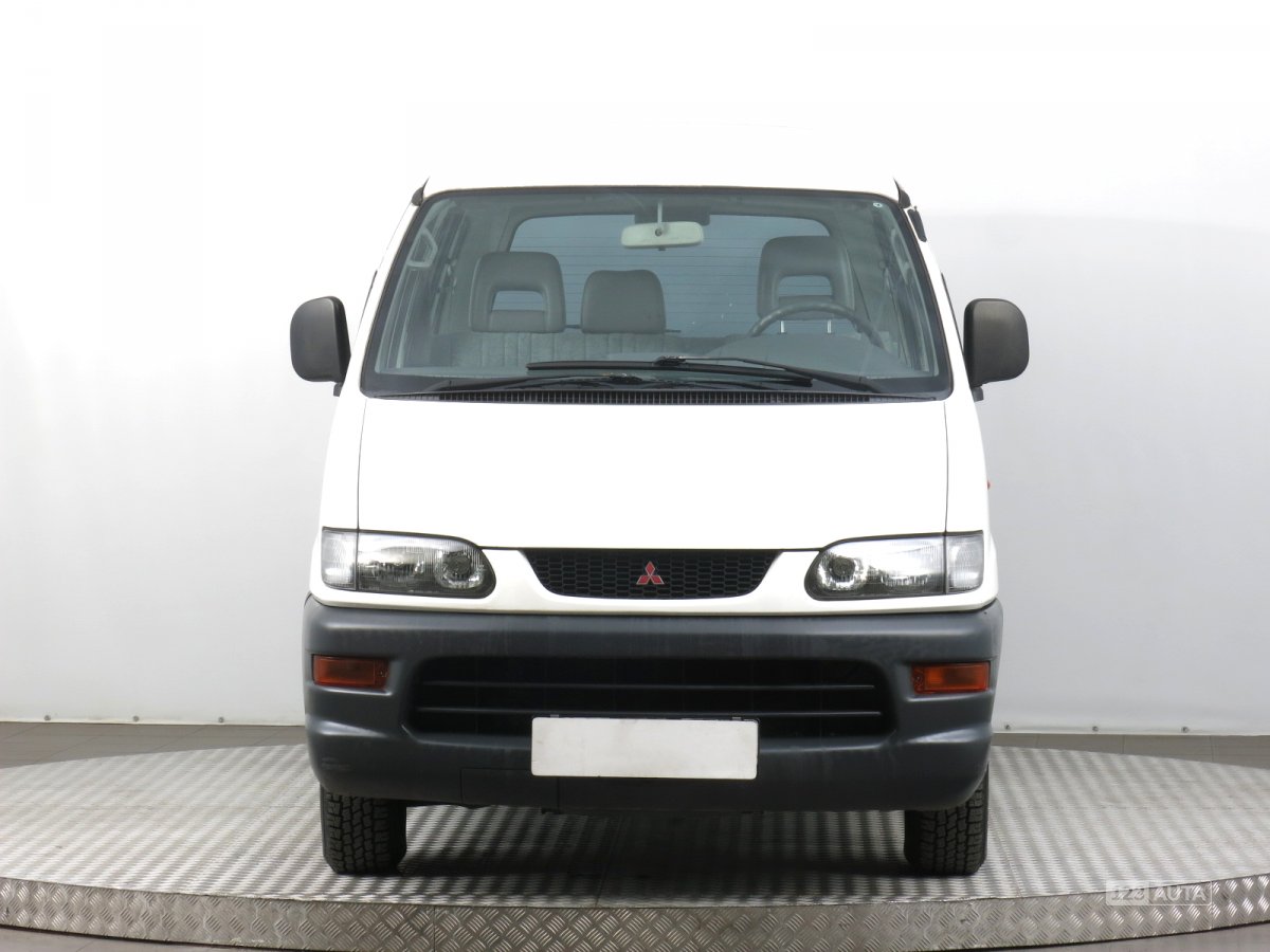 Mitsubishi L400, 2000 - pohled č. 2