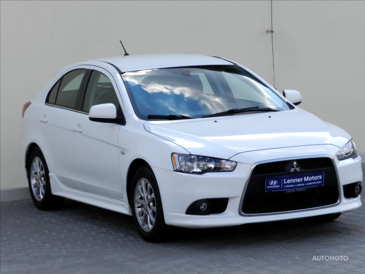 Mitsubishi Lancer, 2012 - celkový pohled