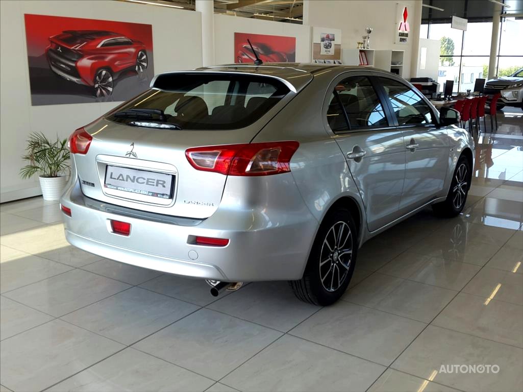 Mitsubishi Lancer, 2018 - pohled č. 4