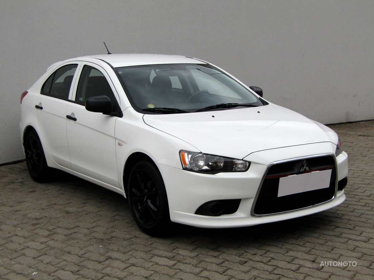 Mitsubishi Lancer, 2015 - celkový pohled