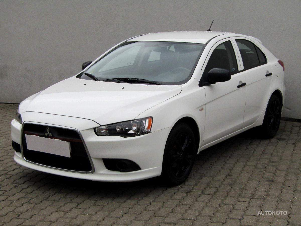Mitsubishi Lancer, 2015 - pohled č. 3
