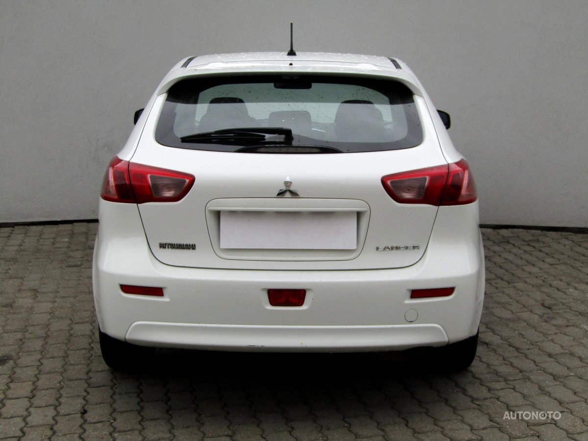 Mitsubishi Lancer, 2015 - pohled č. 6