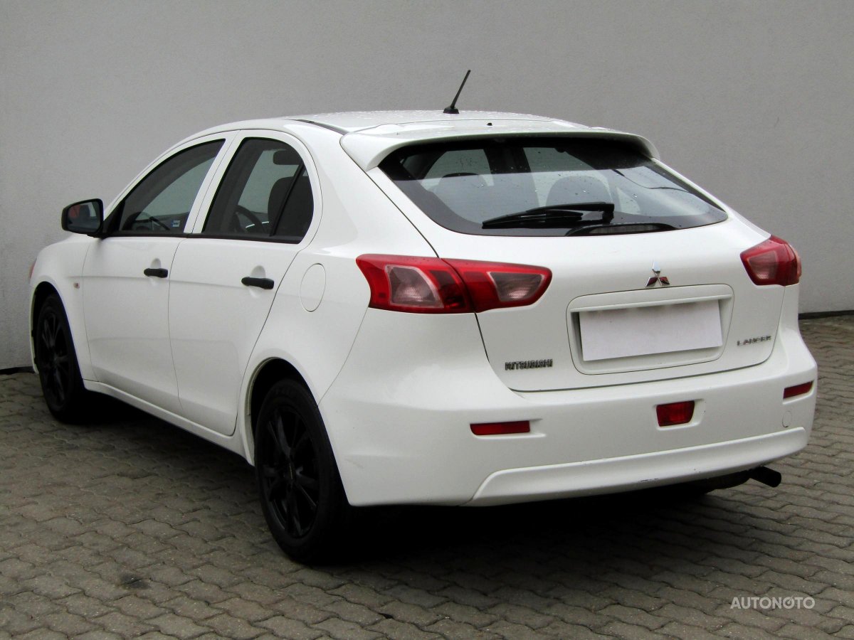 Mitsubishi Lancer, 2015 - pohled č. 7