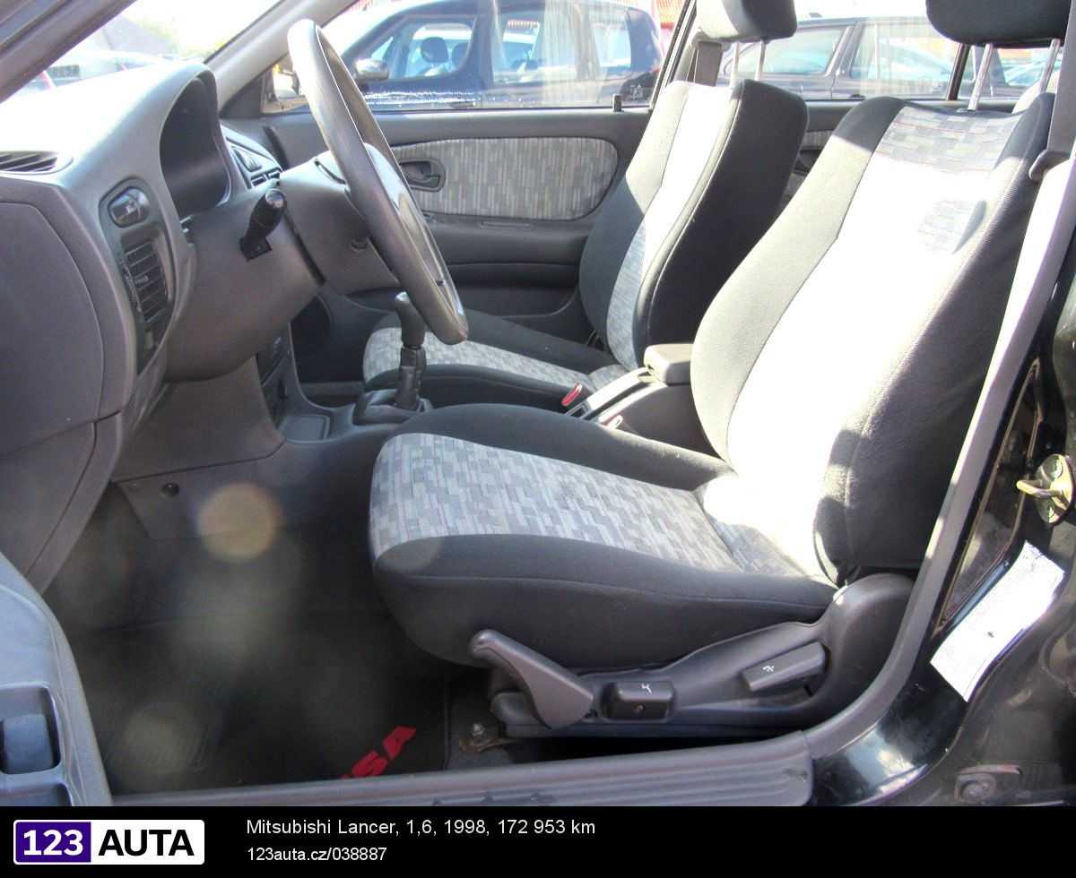 Mitsubishi Lancer, 1998 - pohled č. 14