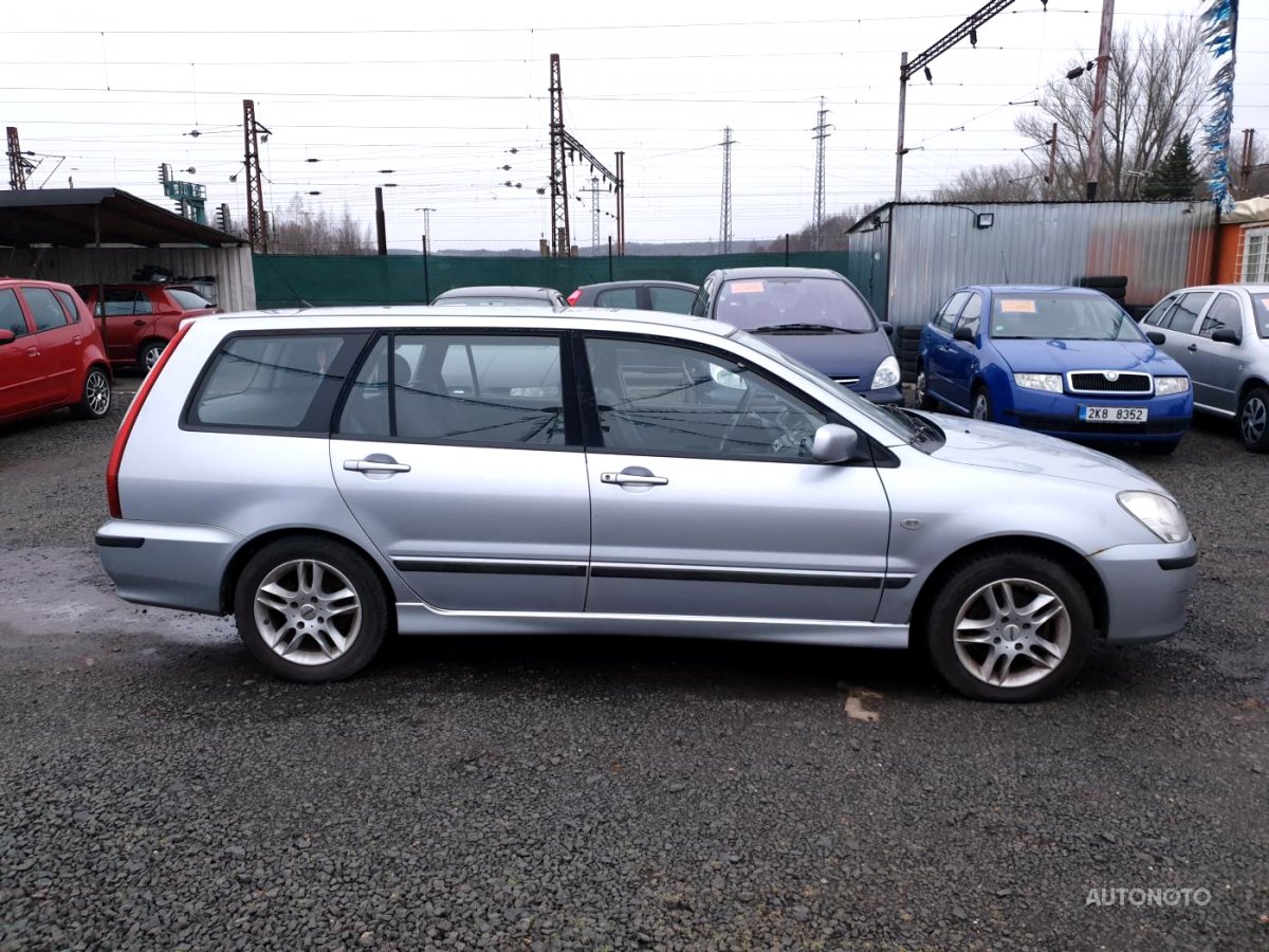 Mitsubishi Lancer, 2004 - pohled č. 3