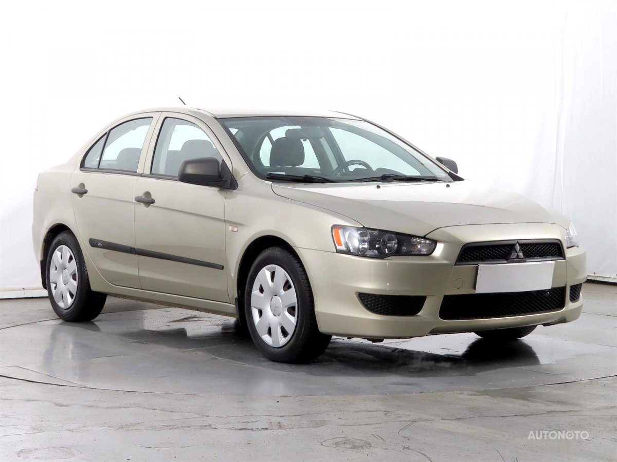 Mitsubishi Lancer, 2010 - celkový pohled