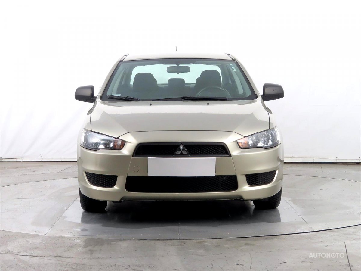 Mitsubishi Lancer, 2010 - pohled č. 2