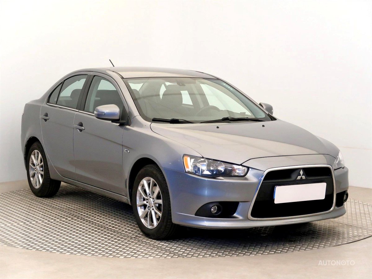 Mitsubishi Lancer, 2015 - celkový pohled