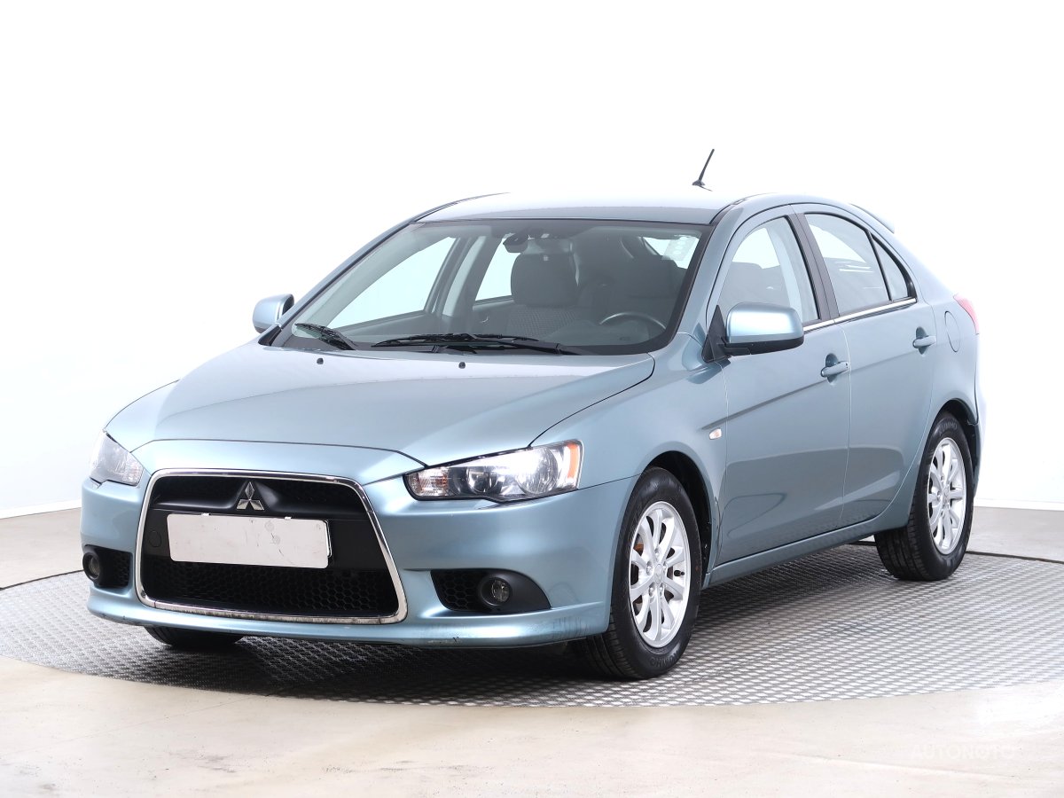 Mitsubishi Lancer, 2011 - pohled č. 3