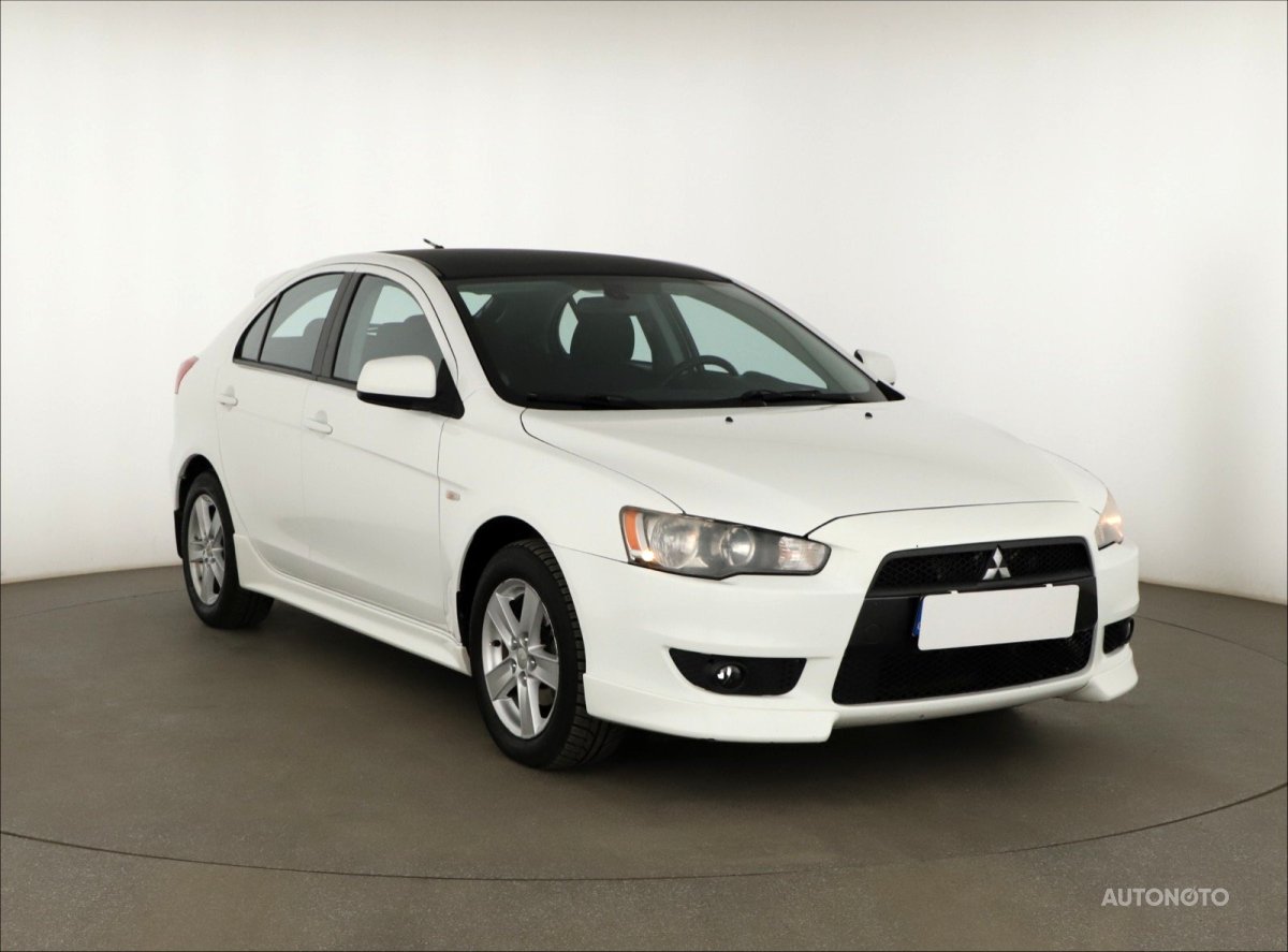 Mitsubishi Lancer, 2010 - celkový pohled