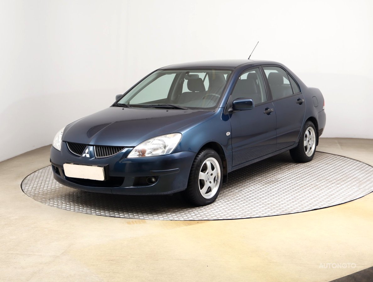 Mitsubishi Lancer, 2004 - pohled č. 3