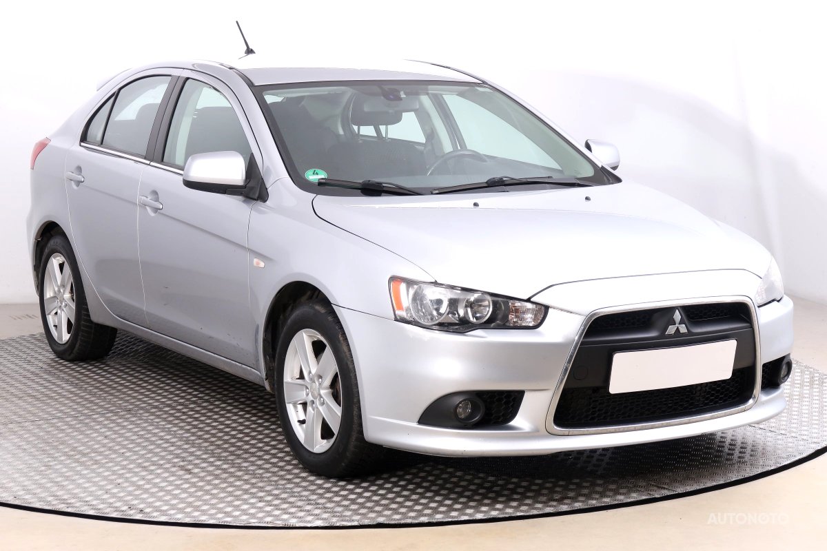 Mitsubishi Lancer, 2010 - celkový pohled