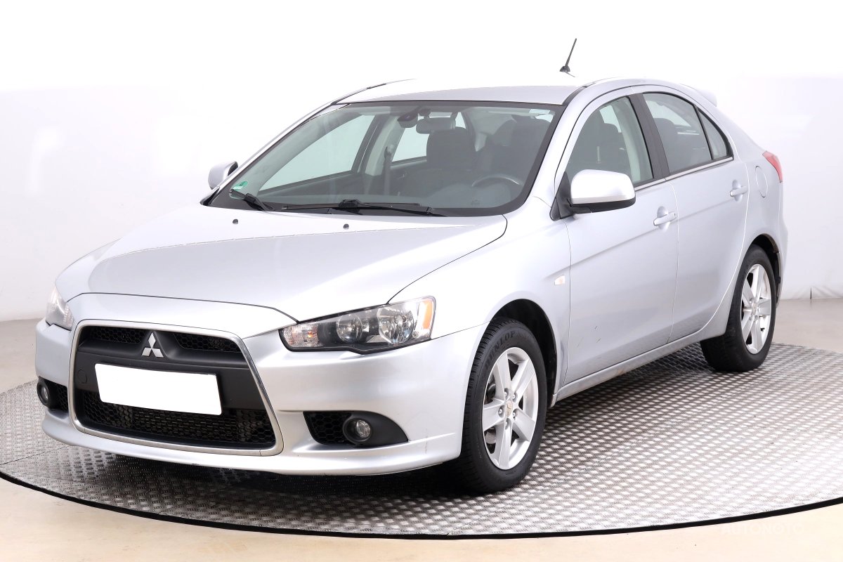Mitsubishi Lancer, 2010 - pohled č. 3