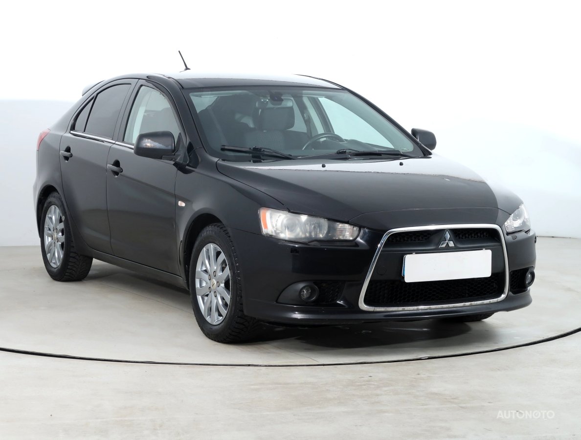 Mitsubishi Lancer, 2010 - celkový pohled