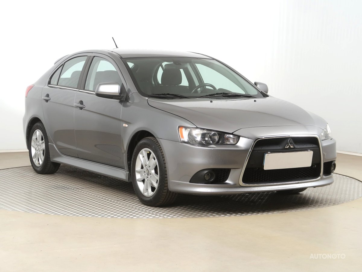 Mitsubishi Lancer, 2013 - celkový pohled