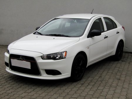 Mitsubishi Lancer, 2015 - pohled č. 3