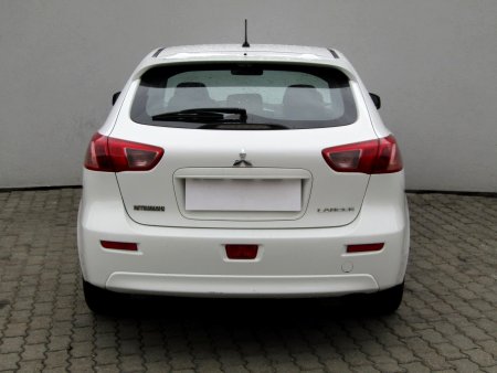 Mitsubishi Lancer, 2015 - pohled č. 6