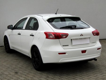 Mitsubishi Lancer, 2015 - pohled č. 7