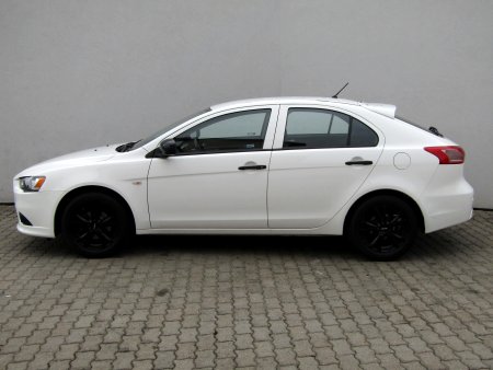 Mitsubishi Lancer, 2015 - pohled č. 8