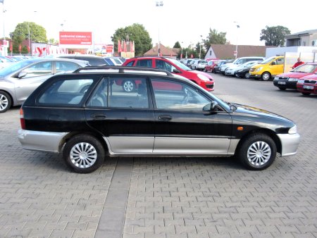 Mitsubishi Lancer, 1998 - pohled č. 4