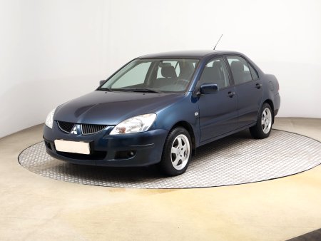 Mitsubishi Lancer, 2004 - pohled č. 3