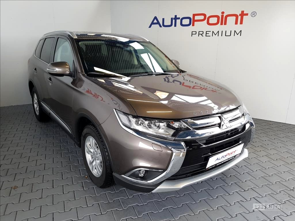 Mitsubishi Outlander, 2018 - celkový pohled