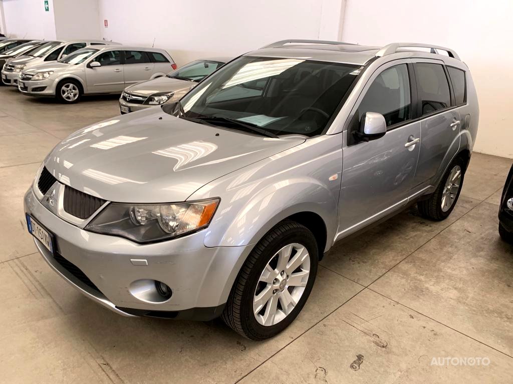 Mitsubishi Outlander, 2009 - celkový pohled